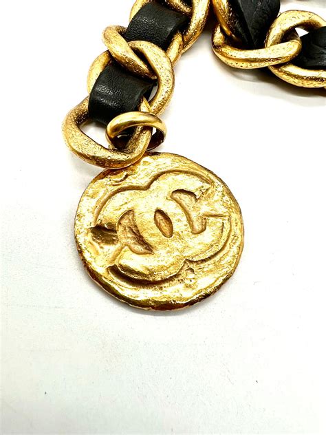 cadena chanel oro|joyas de chanel.